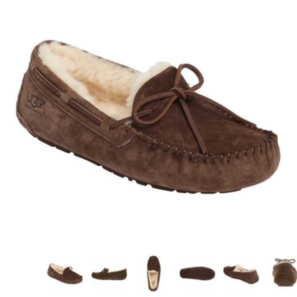 UGG Women's Dakota Sipper in Espresso  Size 7